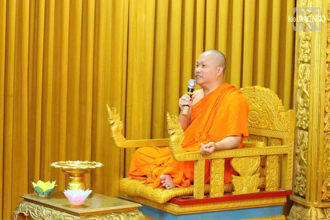 Đại đức Châu Hoài Thái, Ủy viên Hội đồng Trị sự, Phó Văn phòng II T.Ư thuyết pháp nói về ý nghĩa Lễ hội Ok Om Bok