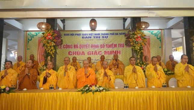 Niệm Phật cầu gia hộ