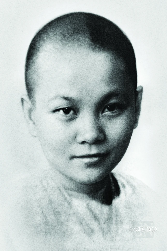 Thánh tử đạo Thích nữ Diệu Quang, thế danh Ngô Thị Thu Minh (1936-1963)