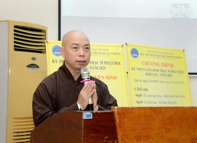 Thượng tọa Thích Quang Thạnh phổ biến Nội quy kỳ thi