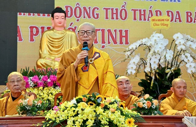 Hòa thượng Thích Châu Quang ban đạo từ