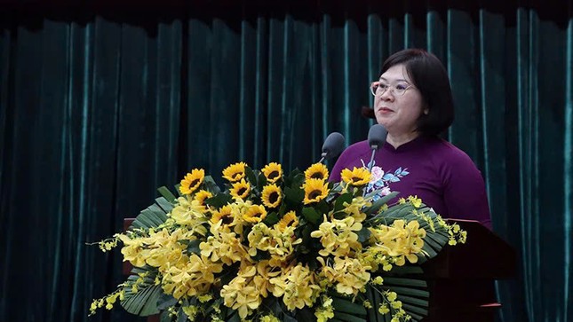 Phó Bí thư Thành ủy TP.HCM Văn Thị Bạch Tuyết phát biểu - Ảnh: Tấn Lực Phó Bí thư Thành ủy TP.HCM Văn Thị Bạch Tuyết phát biểu - Ảnh: Tấn Lực