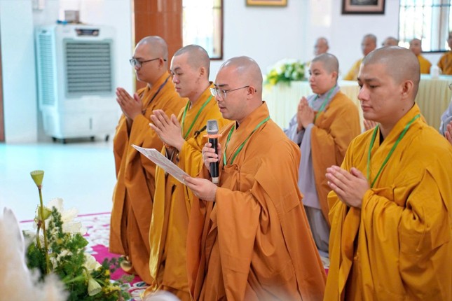 Tăng sinh Thích Quang Thọ dâng lời tác bạch