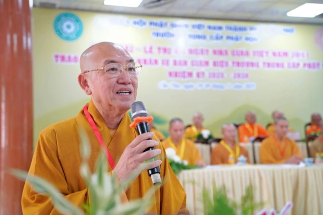 Thượng tọa Thích Bình Tâm phát biểu khai mạc Thượng tọa Thích Bình Tâm phát biểu khai mạc