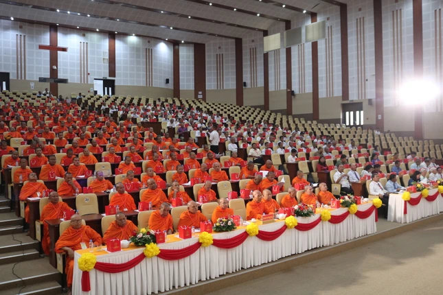 Quang cảnh đại hội