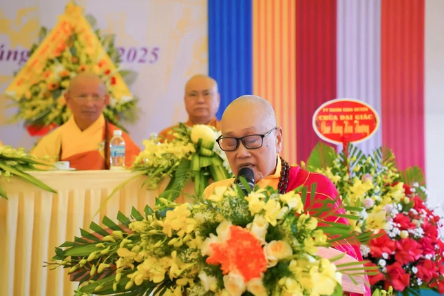 Hòa thượng Thích Tánh Nhiếp phát biểu khai mạc