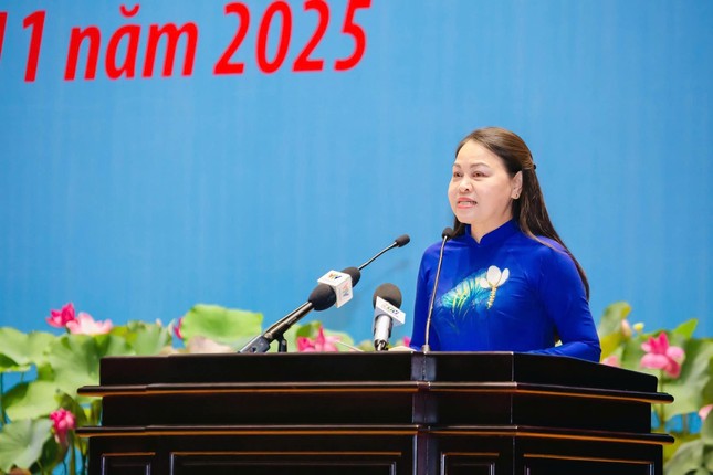 Phó Chủ tịch - Tổng Thư ký Ủy ban Trung ương MTTQVN Nguyễn Thị Thu Hà phát biểu