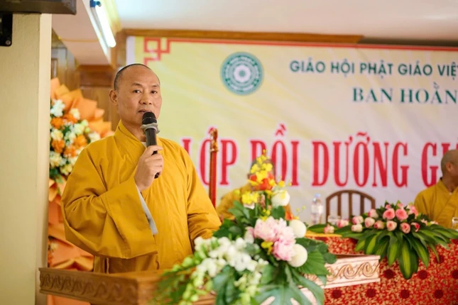 Thượng tọa Thích Giác Minh phát biểu bế mạc Thượng tọa Thích Giác Minh phát biểu bế mạc