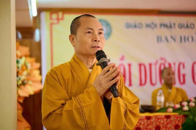 Thượng tọa Thích Minh Thuận phát biểu khai mạc Thượng tọa Thích Minh Thuận phát biểu khai mạc