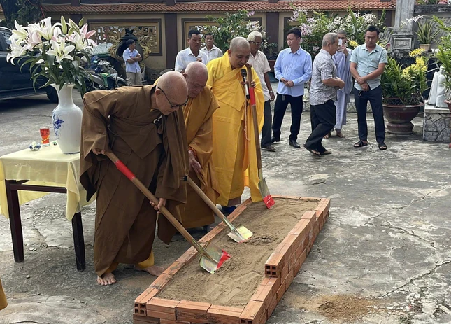 Nghi thức động thổ khởi công trùng tu ngôi chánh điện chùa Phước Minh