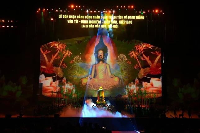 Chương trình biểu diễn nghệ thuật chủ đề Miền thiêng di sản - Tỏa sáng hào quang