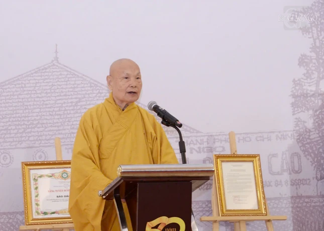 Trưởng lão Hòa thượng Thích Thiện Nhơn ban đạo từ