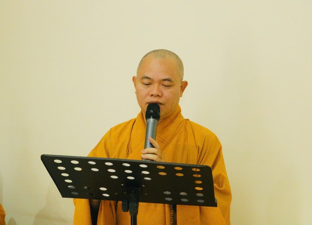 Thượng tọa Thích Quảng Pháp phát biểu khai mạc Thượng tọa Thích Quảng Pháp phát biểu khai mạc