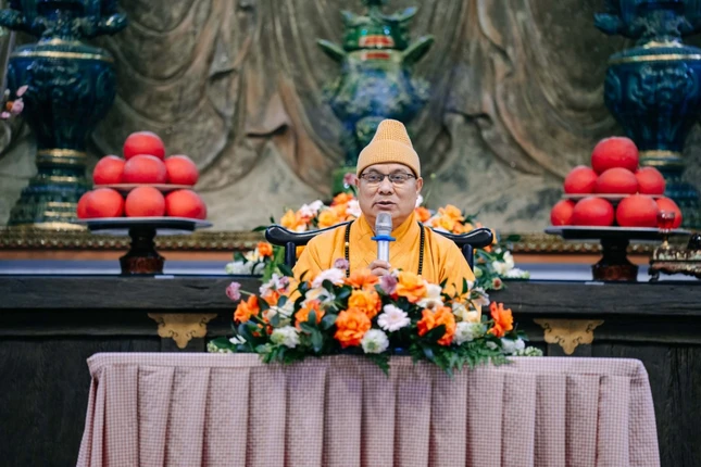 Thượng tọa Thích Thanh Vân ban đạo từ