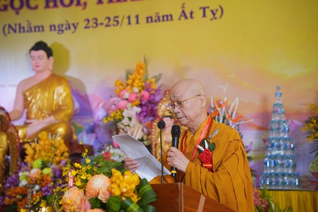 Trưởng lão Hòa thượng Thích Thanh Nhã phát biểu khai mạc