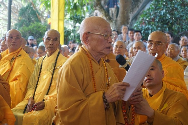 Hòa thượng Thích Thanh Thế dâng lời tưởng niệm ân sư