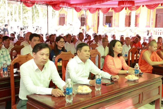 Đại biểu tham dự