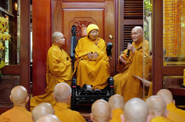 Hòa thượng Thích Nhật Quang trùng tuyên pháp ngữ của Trưởng lão Hòa thượng Tôn sư