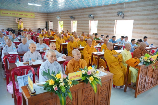 Chư tôn đức, đại biểu tham dự