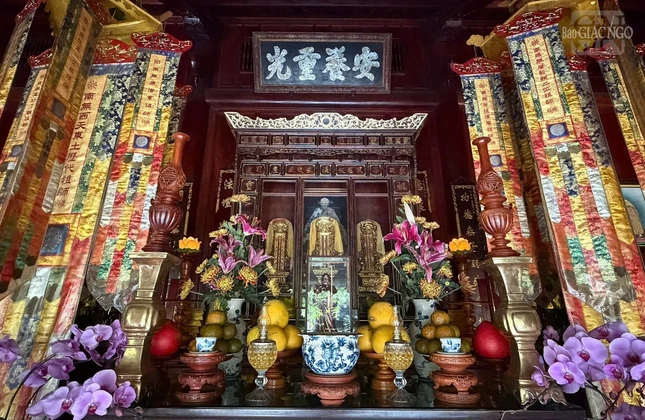 Tổ đường lịch đại Tổ sư chùa Từ Hiếu