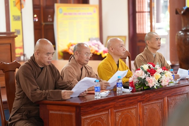 Chư Tăng tham dự hội nghị