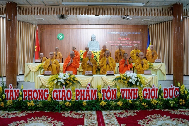 Niệm Phật cầu gia hộ