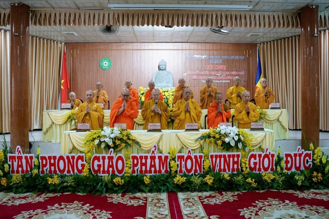 Niệm Phật cầu gia hộ