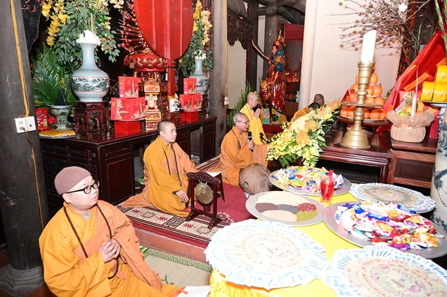 Khóa lễ tụng kinh