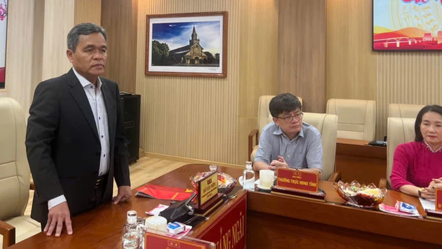 Ông Hồ Văn Niên phát biểu