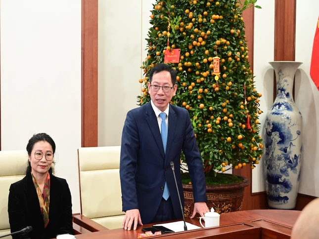 Ông Vũ Tiến Phụng phát biểu