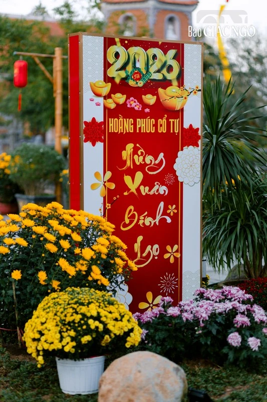 Chùa Hoằng Phúc trước đây thuộc xã Mỹ Thủy, huyện Lệ Thủy, tỉnh Quảng Bình cũ