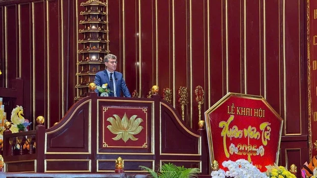 Ông Jonathan Wallace Baker, Trưởng Đại diện UNESCO tại Việt Nam phát biểu tại lễ khai hội - Ảnh: Đ.X. Ông Jonathan Wallace Baker, Trưởng Đại diện UNESCO tại Việt Nam phát biểu tại lễ khai hội - Ảnh: Đ.X.