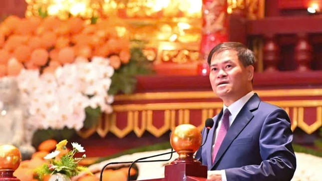 Chủ tịch UBND tỉnh Quảng Ninh Bùi Văn Khắng phát biểu khai mạc Chủ tịch UBND tỉnh Quảng Ninh Bùi Văn Khắng phát biểu khai mạc