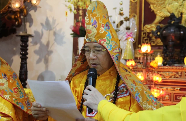 Hòa thượng Thích Khế Chơn đọc lời chúc nguyện