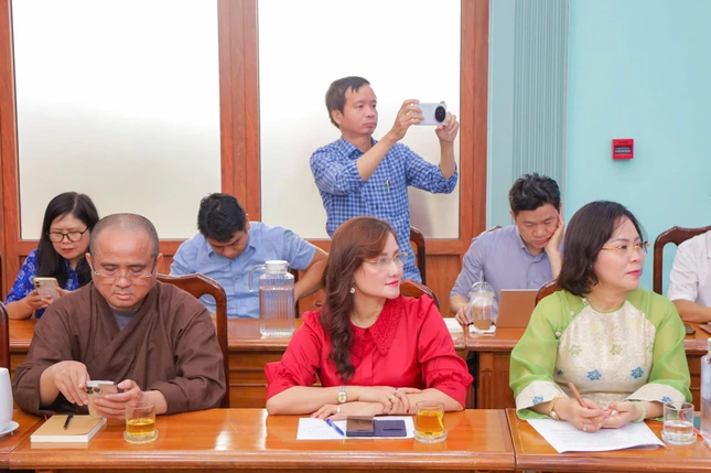 Lãnh đạo các cơ quan báo chí TP.HCM tham dự buổi họp - Ảnh: KHPT