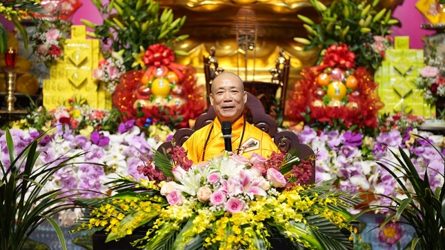 Hòa thượng Thích Bảo Nghiêm ban đạo từ Hòa thượng Thích Bảo Nghiêm ban đạo từ