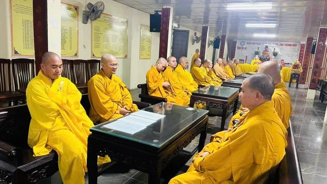 Chư tôn đức tham dự