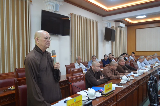 Hòa thượng Thích Huệ Phước phát biểu Hòa thượng Thích Huệ Phước phát biểu