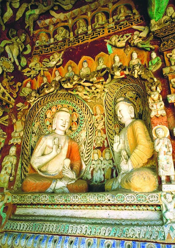 Tượng Thích Ca - Đa Bảo tạc từ vách đá tại hang số 9, Vân Cương thạch quật (Trung Quốc)