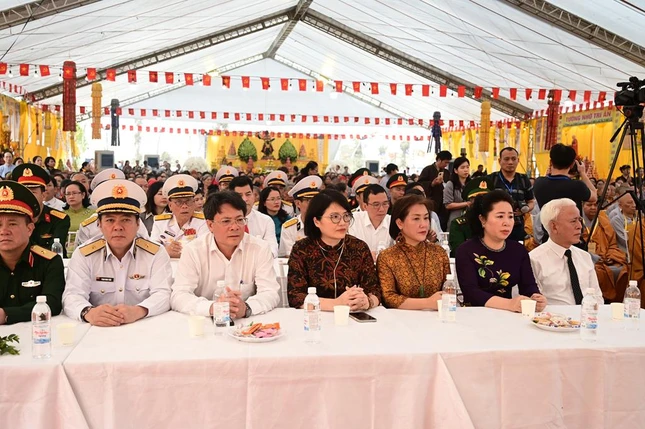 Đại biểu tham dự