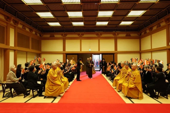 Hội nghị Thượng đỉnh Phật giáo lần thứ 9 được đánh giá là một sự kiện có ý nghĩa sâu sắc, đóng vai trò quan trọng trong việc kết nối các nhà lãnh đạo Phật giáo trên thế giới, cùng chung tay đóng góp vào công cuộc kiến tạo hòa bình và an lạc cho nhân loại dưới ánh sáng của Phật pháp