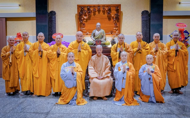 Ban Trị sự GHPGVN tỉnh Đồng Tháp khánh tuế Đức Pháp chủ GHPGVN dịp Tết Bính Ngọ 2026