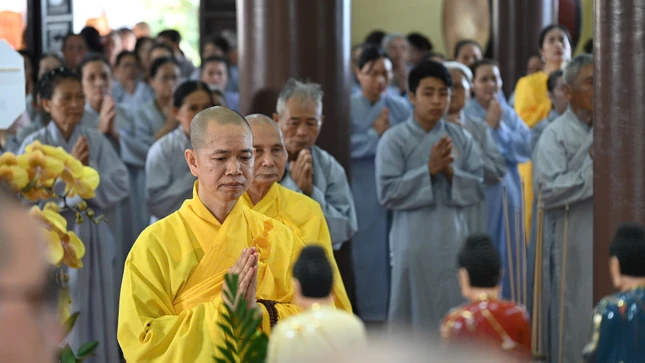 Thượng tọa Thích Hạnh Phước, trụ trì chùa Bửu Châu