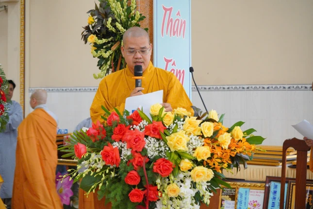 Đại đức Thích Huệ Phát công bố quyết định Đại đức Thích Huệ Phát công bố quyết định