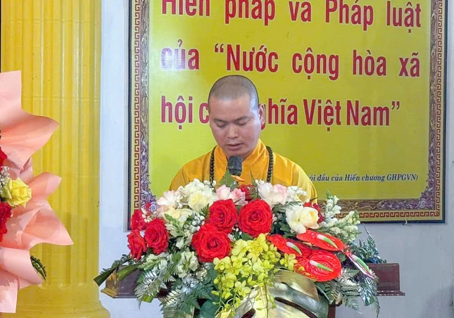 Đại đức Thích Thanh Đại trình bày báo cáo tổng kết công tác Phật sự nhiệm kỳ 2021-2026 và phương hướng nhiệm vụ của nhiệm kỳ 2026-2031 Đại đức Thích Thanh Đại trình bày báo cáo tổng kết công tác Phật sự nhiệm kỳ 2021-2026 và phương hướng nhiệm vụ của nhiệm kỳ 2026-2031