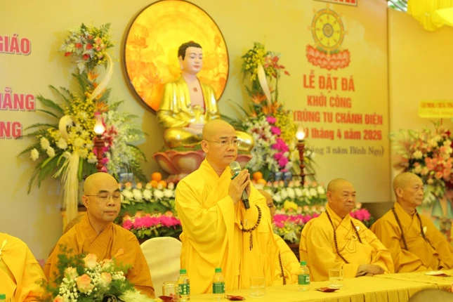 Thượng tọa Thích Thông Đạo ban huấn từ