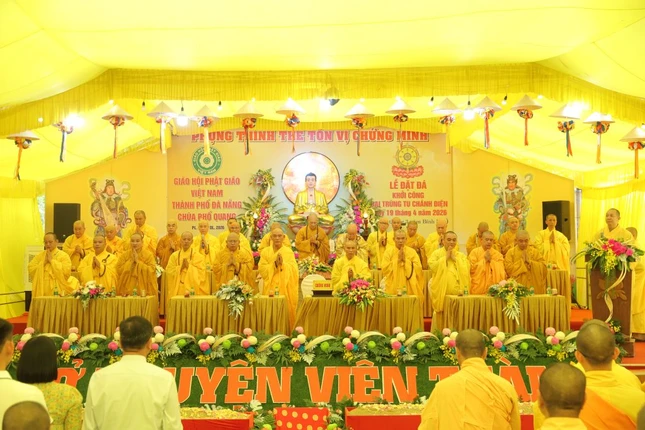 Niệm Phật cầu gia hộ