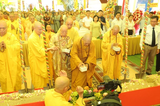 Nghi thức đặt đá