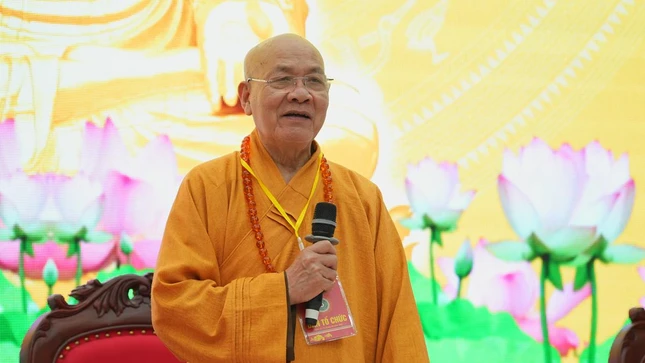 Hòa thượng Thích Quảng Tùng phát biểu chỉ đạo