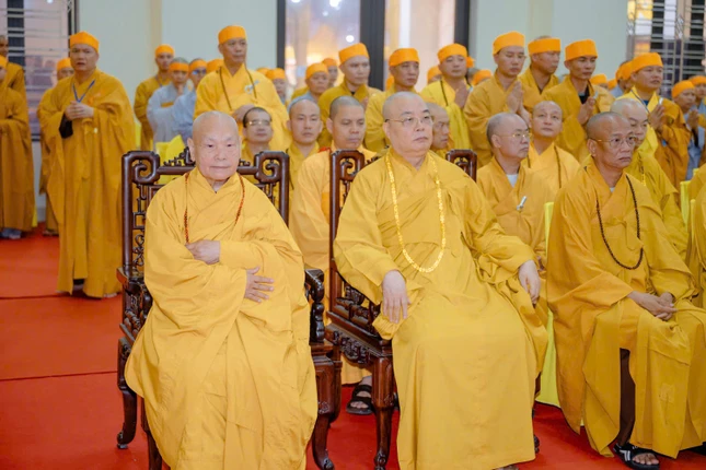 Chư tôn giáo phẩm tại lễ truy niệm